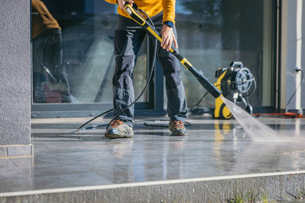 Best Commercial Building Pressure Washing  in Northdale, FL